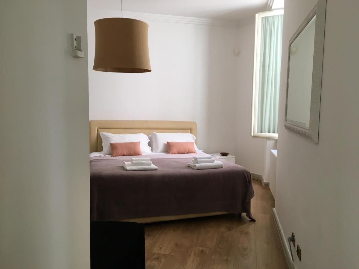 Rome Accomodation Bagian luar foto
